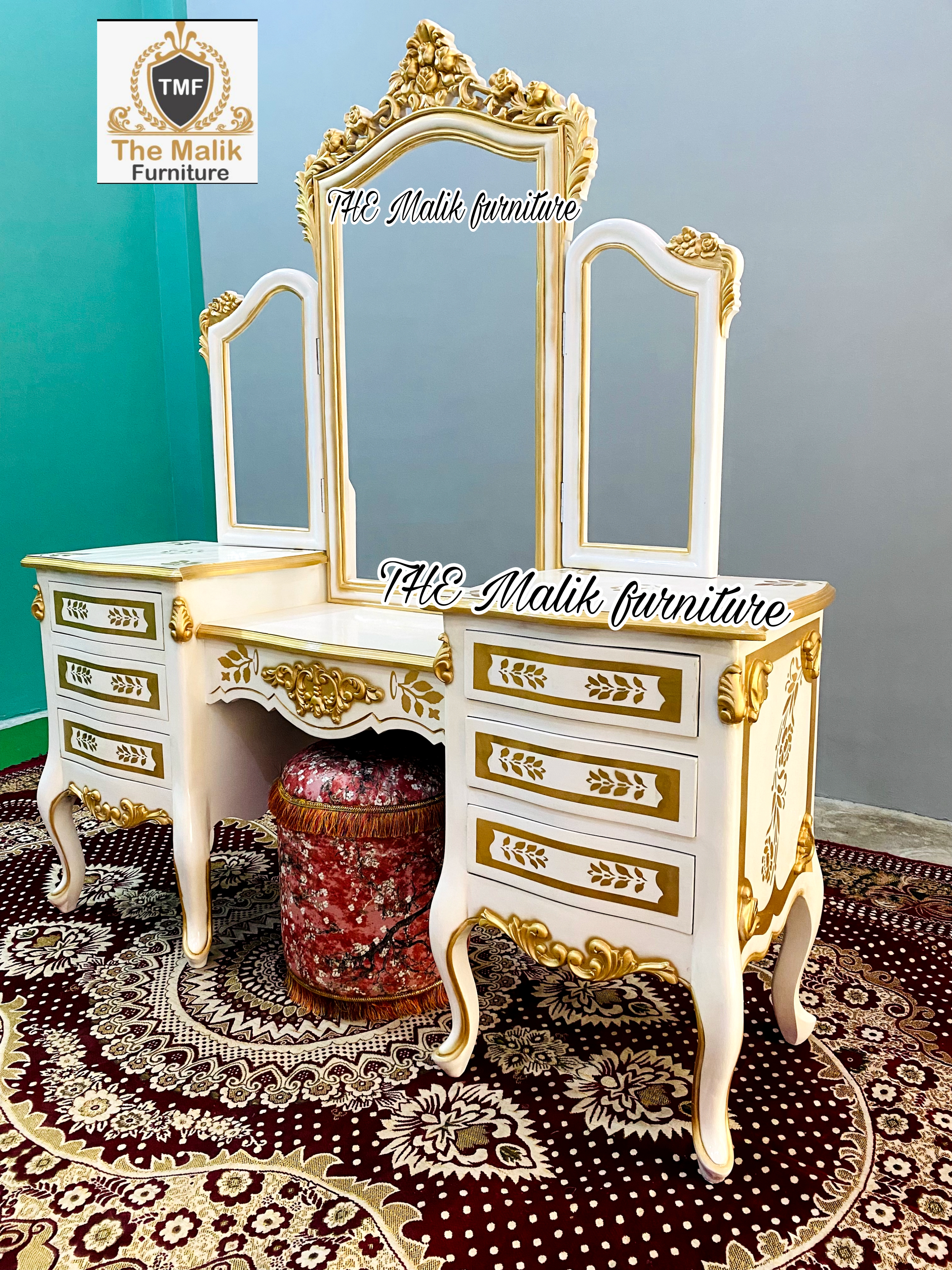 Best Dressing Tables: 10 Best Dressing Tables Online in India for Stylish  Home Makeover (2024) - The Economic Times